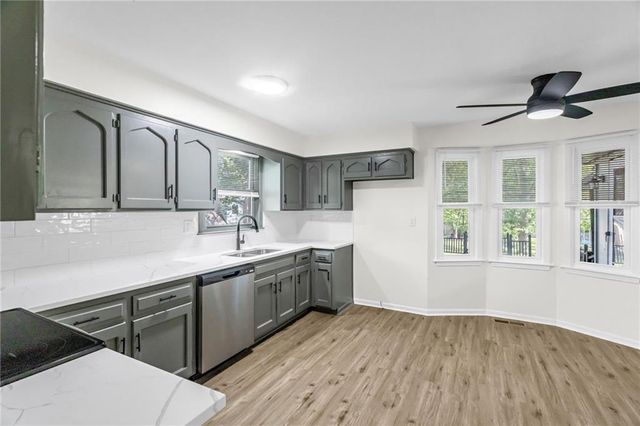 1405 NE 99th Street, Kansas City, MO 64155