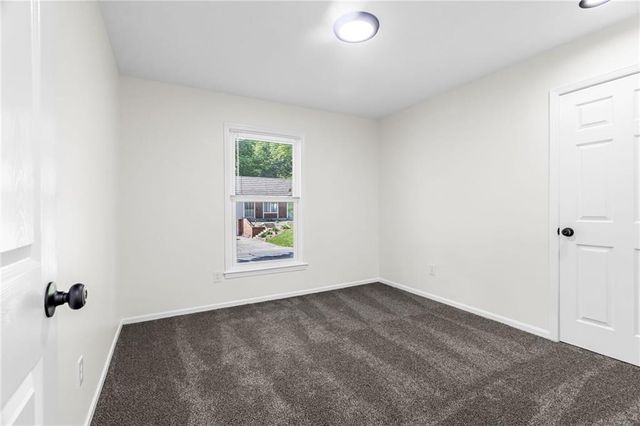 1405 NE 99th Street, Kansas City, MO 64155