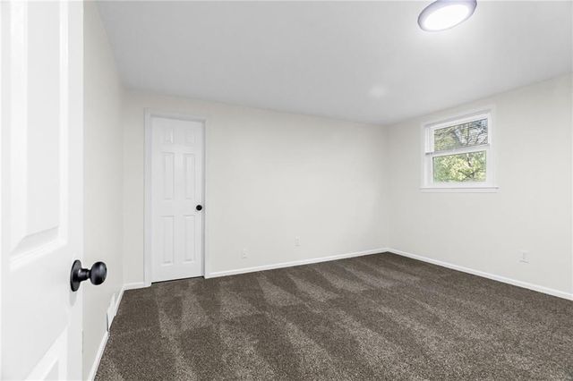 1405 NE 99th Street, Kansas City, MO 64155