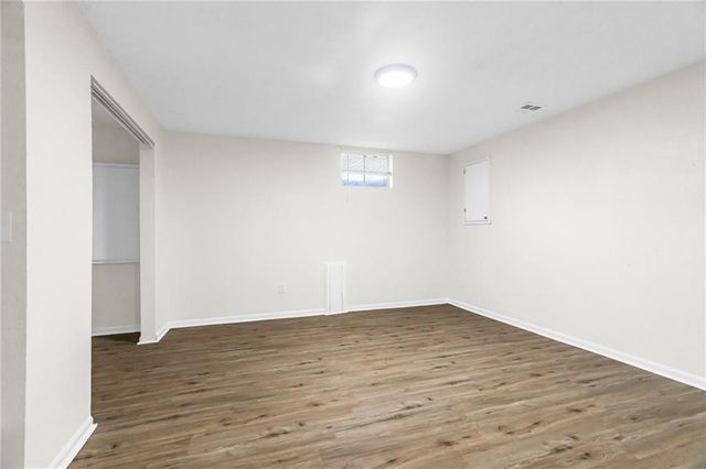 1405 NE 99th Street, Kansas City, MO 64155