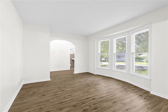 1405 NE 99th Street, Kansas City, MO 64155