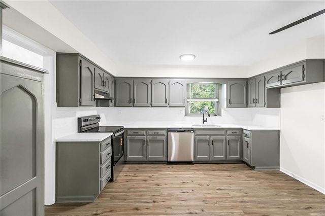 1405 NE 99th Street, Kansas City, MO 64155