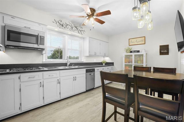 5303 N State Route 159, Edwardsville, IL 62025