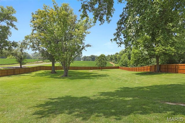 5303 N State Route 159, Edwardsville, IL 62025