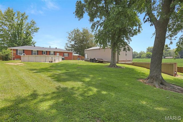 5303 N State Route 159, Edwardsville, IL 62025