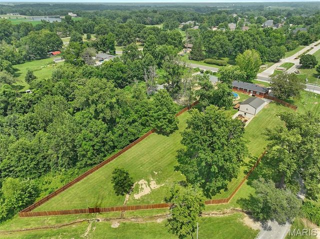5303 N State Route 159, Edwardsville, IL 62025