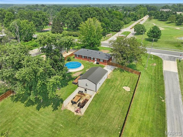 5303 N State Route 159, Edwardsville, IL 62025