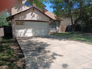 8005 COPPER TRAIL DR, San Antonio, TX 78244