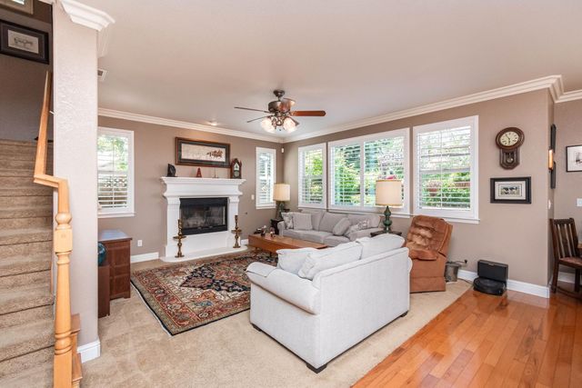 1136 Oak Valley Dr, Lincoln, CA 95648