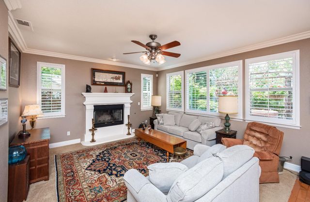 1136 Oak Valley Dr, Lincoln, CA 95648