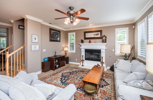 1136 Oak Valley Dr, Lincoln, CA 95648