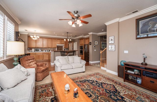 1136 Oak Valley Dr, Lincoln, CA 95648