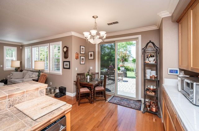 1136 Oak Valley Dr, Lincoln, CA 95648