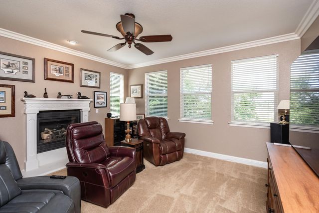1136 Oak Valley Dr, Lincoln, CA 95648
