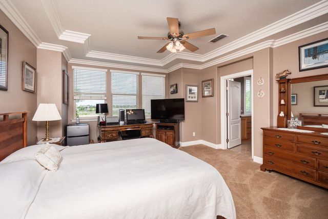 1136 Oak Valley Dr, Lincoln, CA 95648