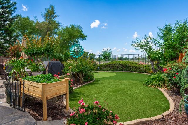 1136 Oak Valley Dr, Lincoln, CA 95648