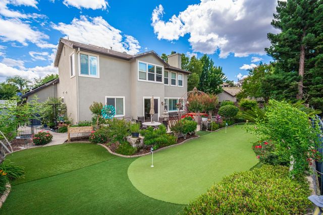1136 Oak Valley Dr, Lincoln, CA 95648