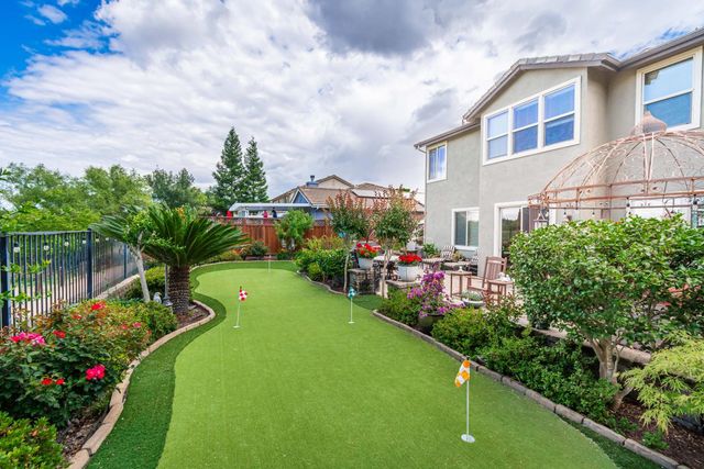 1136 Oak Valley Dr, Lincoln, CA 95648