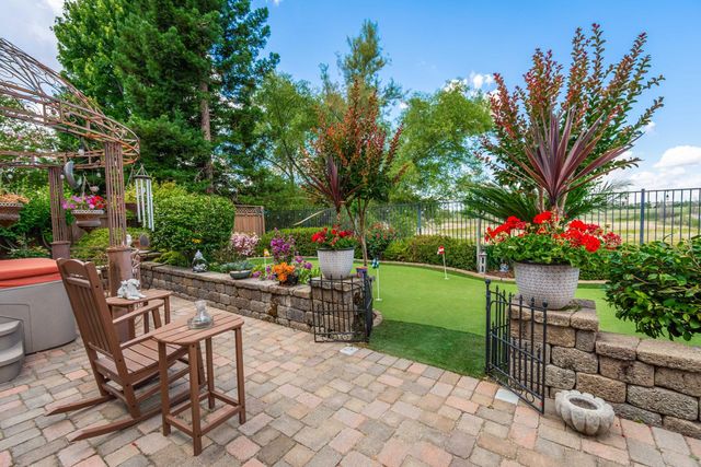 1136 Oak Valley Dr, Lincoln, CA 95648