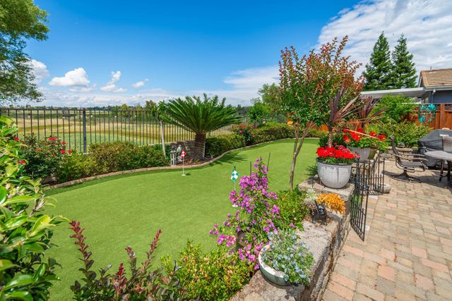 1136 Oak Valley Dr, Lincoln, CA 95648