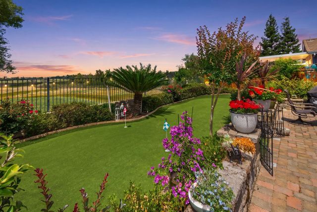 1136 Oak Valley Dr, Lincoln, CA 95648