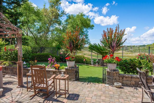 1136 Oak Valley Dr, Lincoln, CA 95648