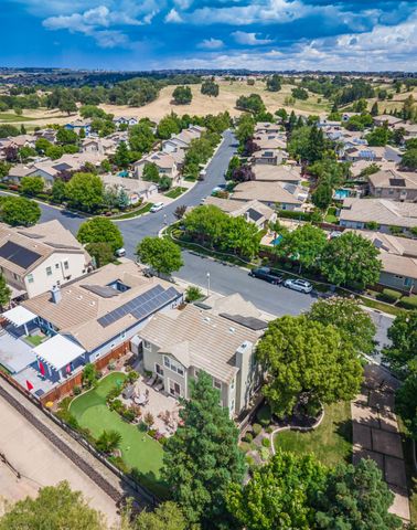 1136 Oak Valley Dr, Lincoln, CA 95648