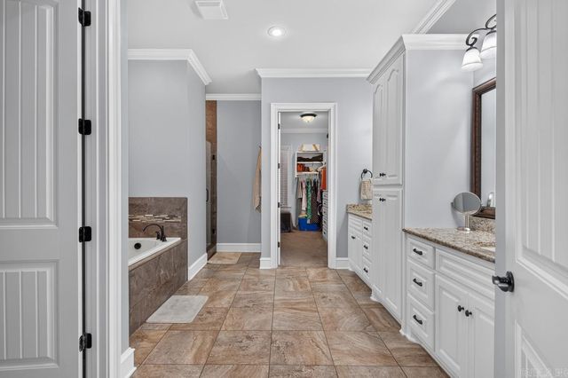 6570 Westminster, Benton, AR 72019