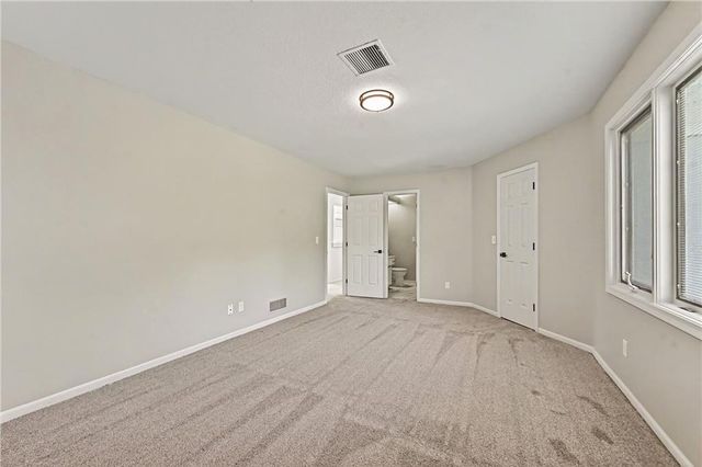 10240 S Northlake Avenue, Olathe, KS 66061