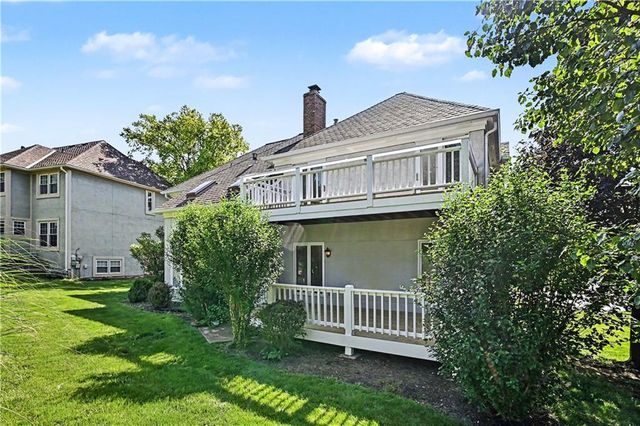 10240 S Northlake Avenue, Olathe, KS 66061