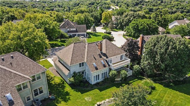 10240 S Northlake Avenue, Olathe, KS 66061