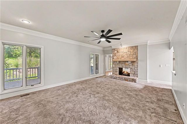 10240 S Northlake Avenue, Olathe, KS 66061