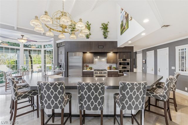 14 Innisbrook Avenue, Las Vegas, NV 89113