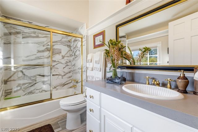 14 Innisbrook Avenue, Las Vegas, NV 89113