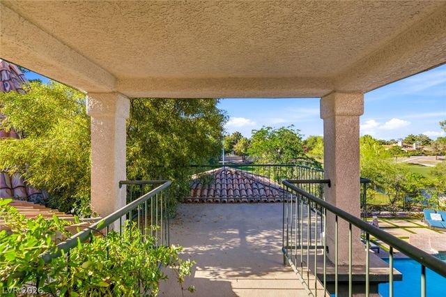 14 Innisbrook Avenue, Las Vegas, NV 89113