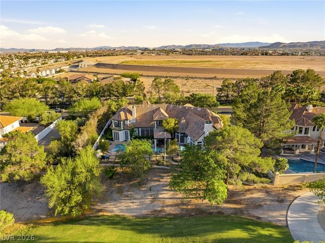 14 Innisbrook Avenue, Las Vegas, NV 89113