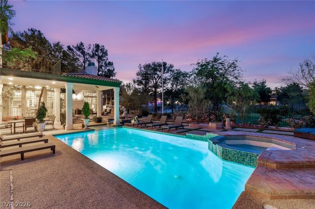 14 Innisbrook Avenue, Las Vegas, NV 89113