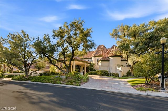 14 Innisbrook Avenue, Las Vegas, NV 89113