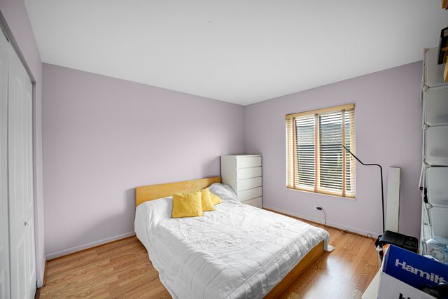 10735 W 5th Avenue 404, Countryside, IL 60525