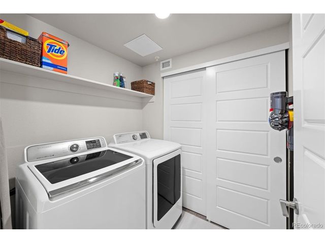 400 E Fremont Pl 204, Littleton, CO 80122