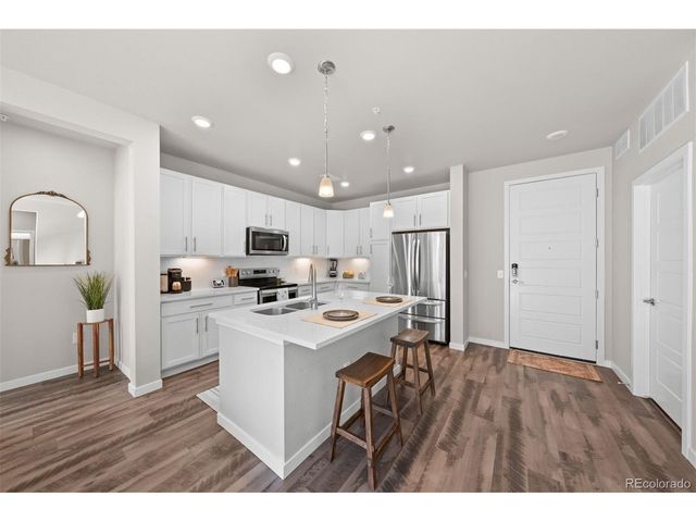 400 E Fremont Pl 204, Littleton, CO 80122