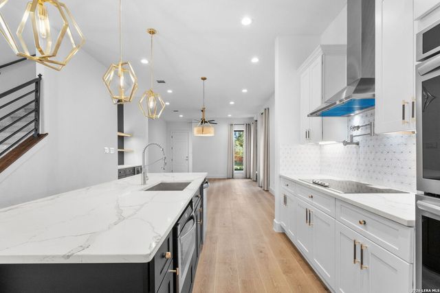 111 Dowdy, San Antonio, TX 78204