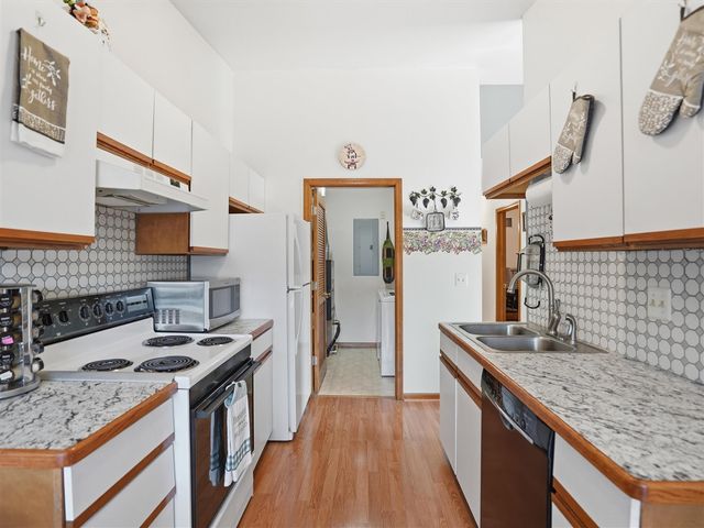 36796 Lakeview Lane, Richmond, MI 48062