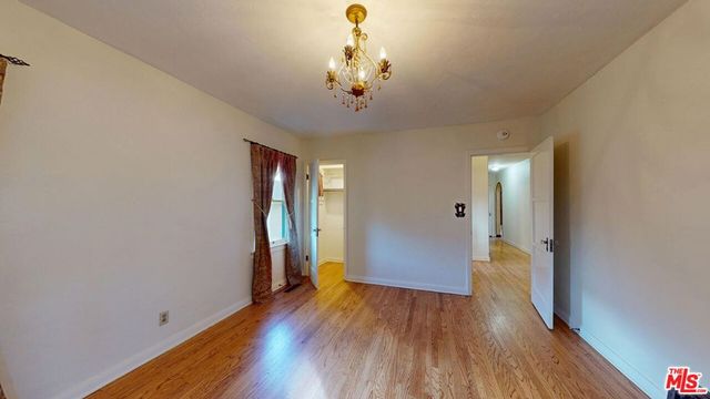 842 E Walnut Avenue, Burbank, CA 91501
