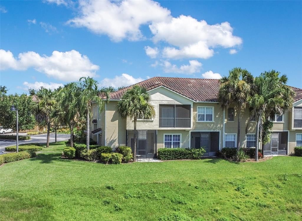 2727 OAKWATER DRIVE 124, Kissimmee, FL 34747