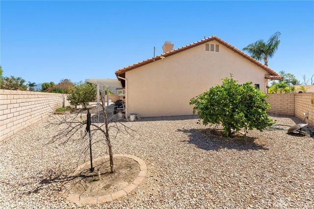 1763 Kiwi Circle, Hemet, CA 92545