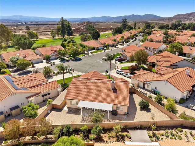 1763 Kiwi Circle, Hemet, CA 92545