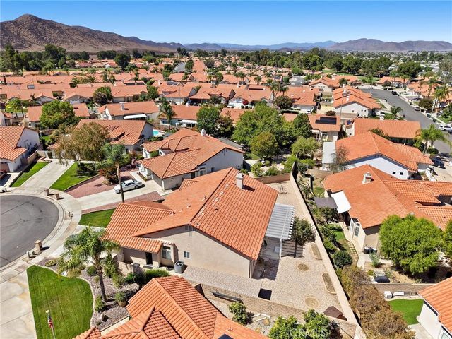 1763 Kiwi Circle, Hemet, CA 92545