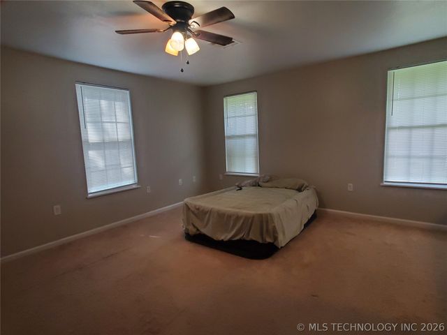 300 W Jackson Avenue, Mcalester, OK 74501