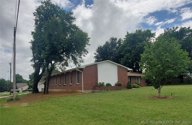 300 W Jackson Avenue, Mcalester, OK 74501